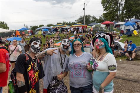 Public Blowjobs at the Gathering ofthe Juggalos